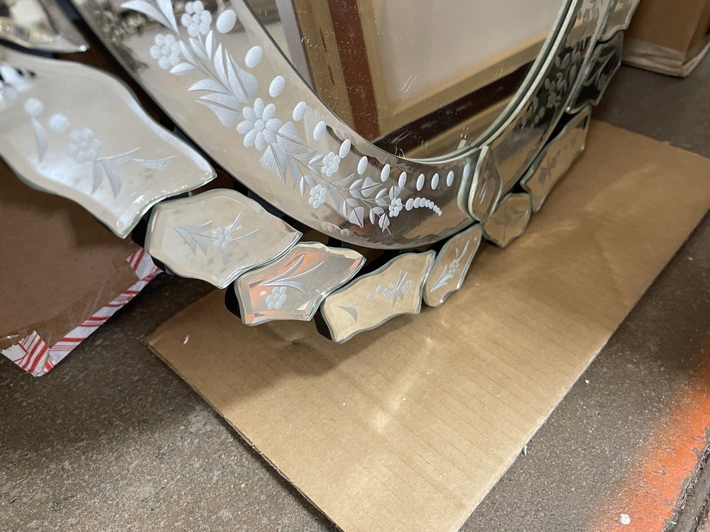 Ernhart Oval Venetian-Style Mirror