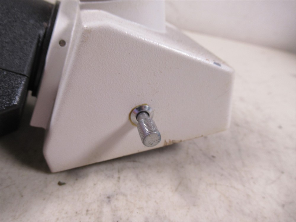 Jenco Inverted Compound Microscope Trinocular Head with No Eyepieces