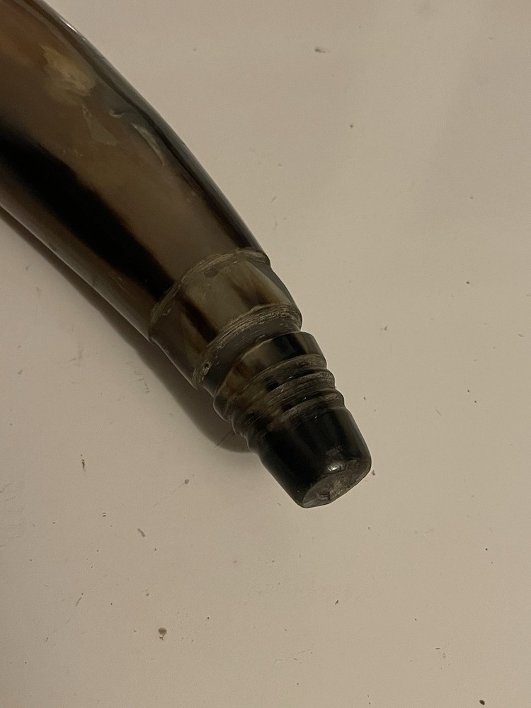 Muzzle-Loaders Authentic Black Powder Horn, Missing Leather Strap And Closer