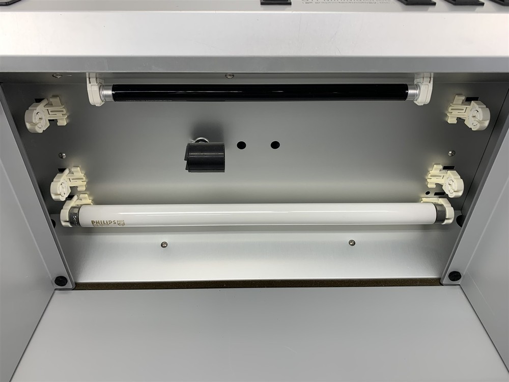 GTI MiniMatcher MM-2e UV Color Viewing System Light Box