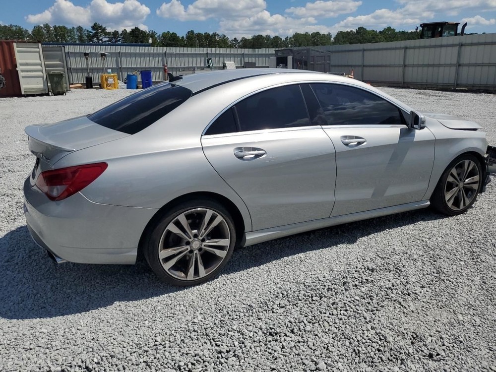 CLA250 2016 Glove Box 5008476