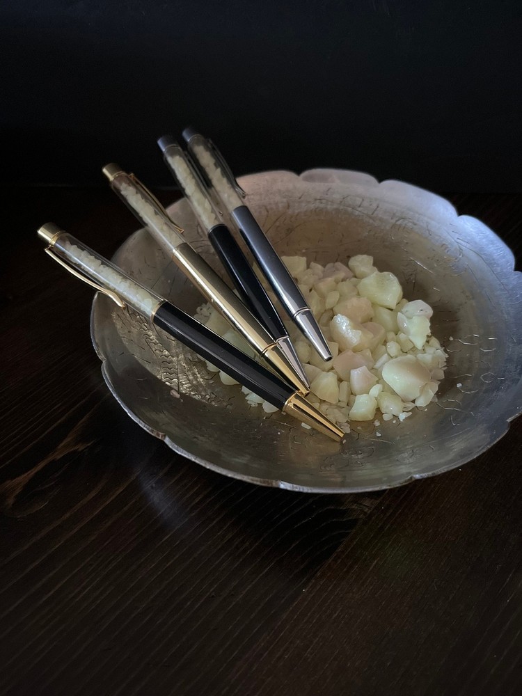 Custard Uranium Glass UV Reactive Pens