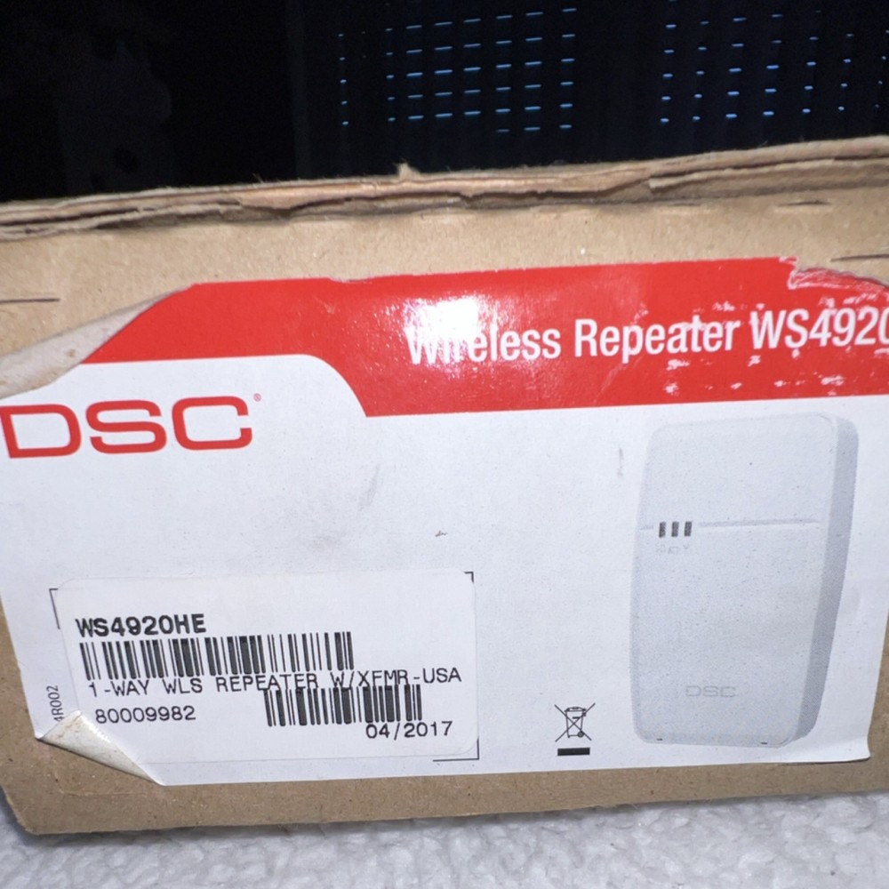 DSC WS4920 Wireless Repeater with Transformer