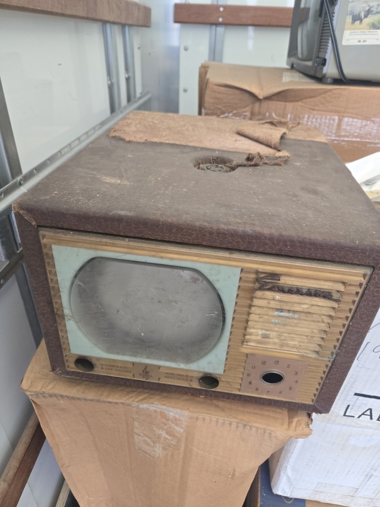 Vintage Emerson 600 Television