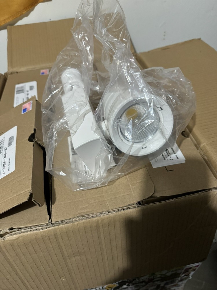 WAC lighting Track lights Model J-103f-840-wt