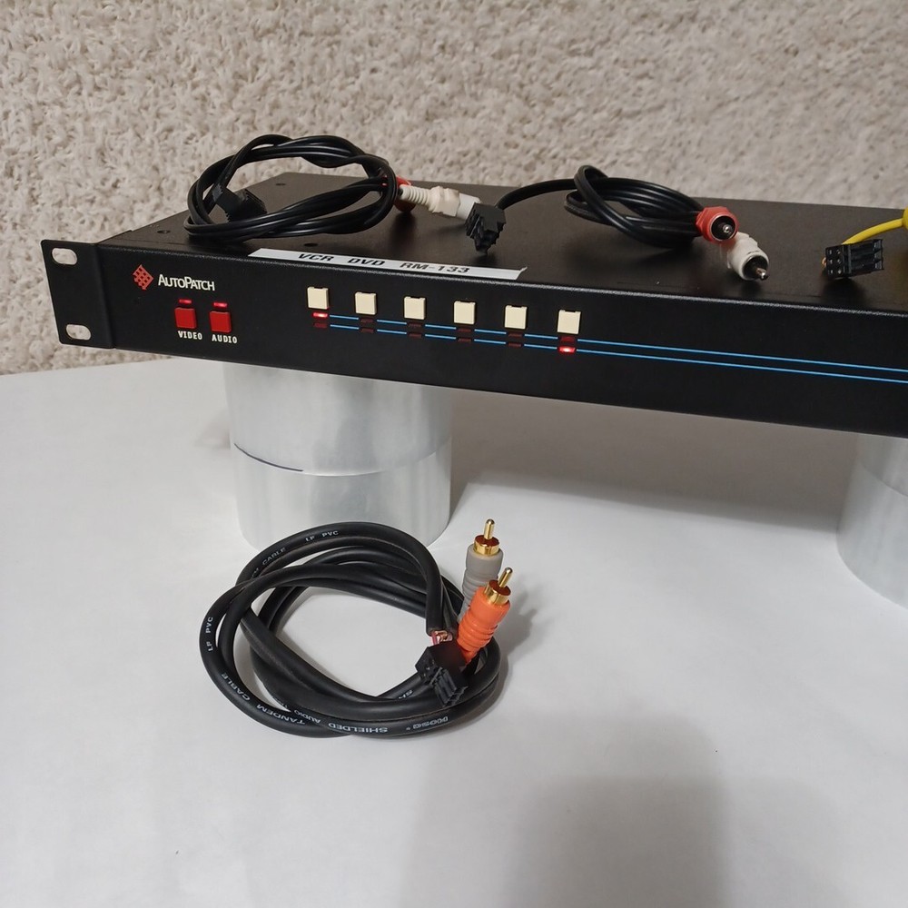 AutoPatch Half-Y Audio/ Video Distribution Matrix