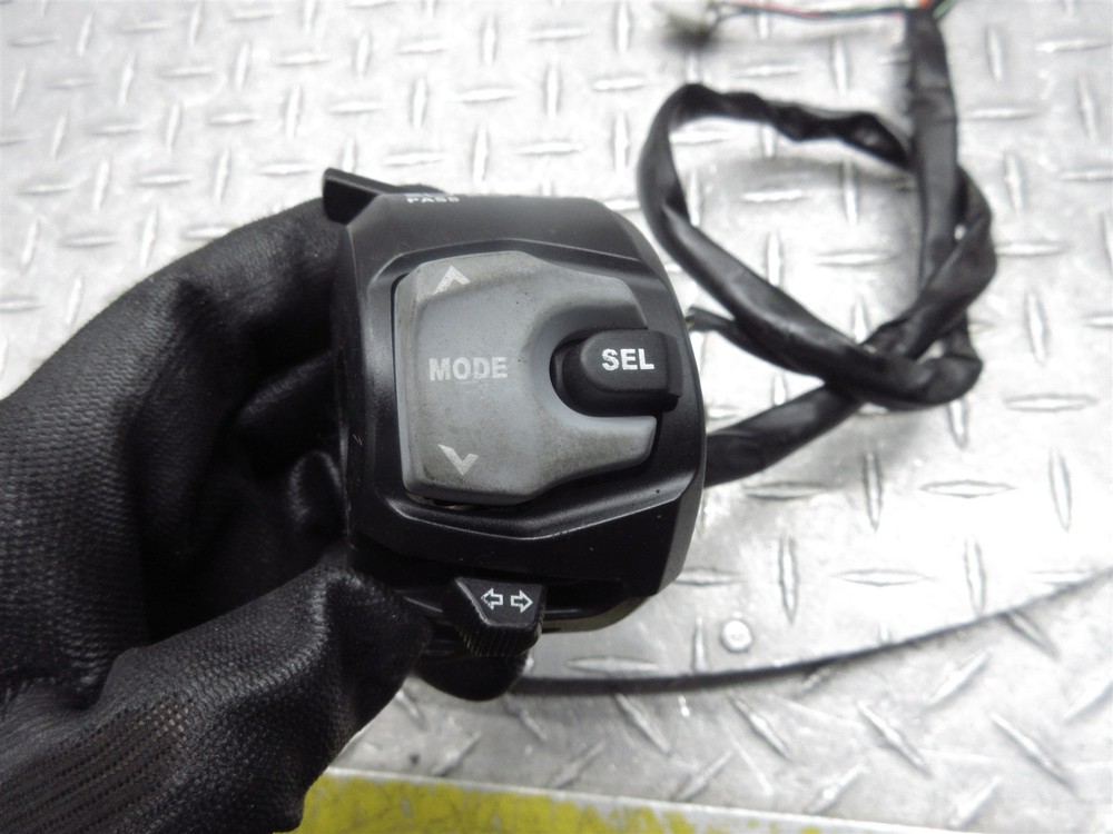 2014 14-16 Suzuki VSTROM DL1000 Left Switch Handlebar Control Horn Light *READ*