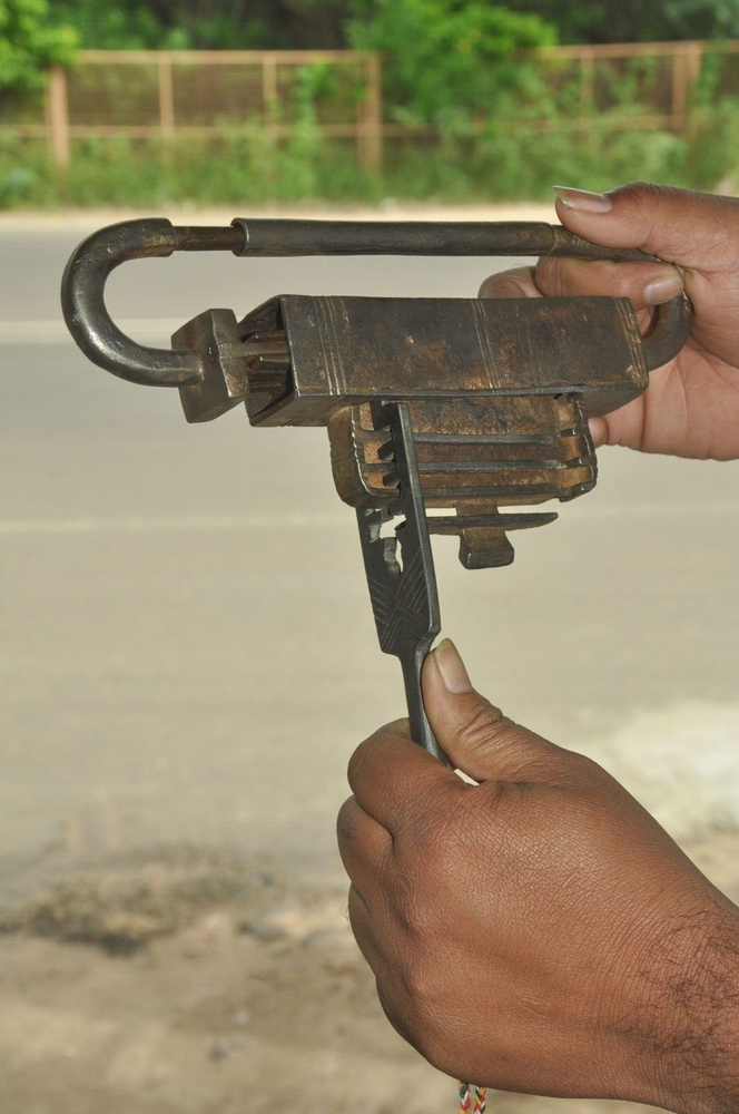 Vintage Unique Shape Iron Handcrafted Solid Heavy Strip System Padlock