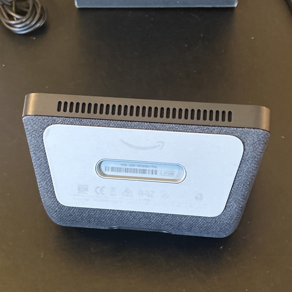 Amazon Echo Show 5 Smart Speaker Charcoal Black ❤️ Open Box