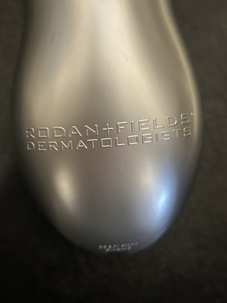 RODAN & FIELDS Redefine Macro Exfoliator Microdermabrasion Tool READ DESCRIPTION