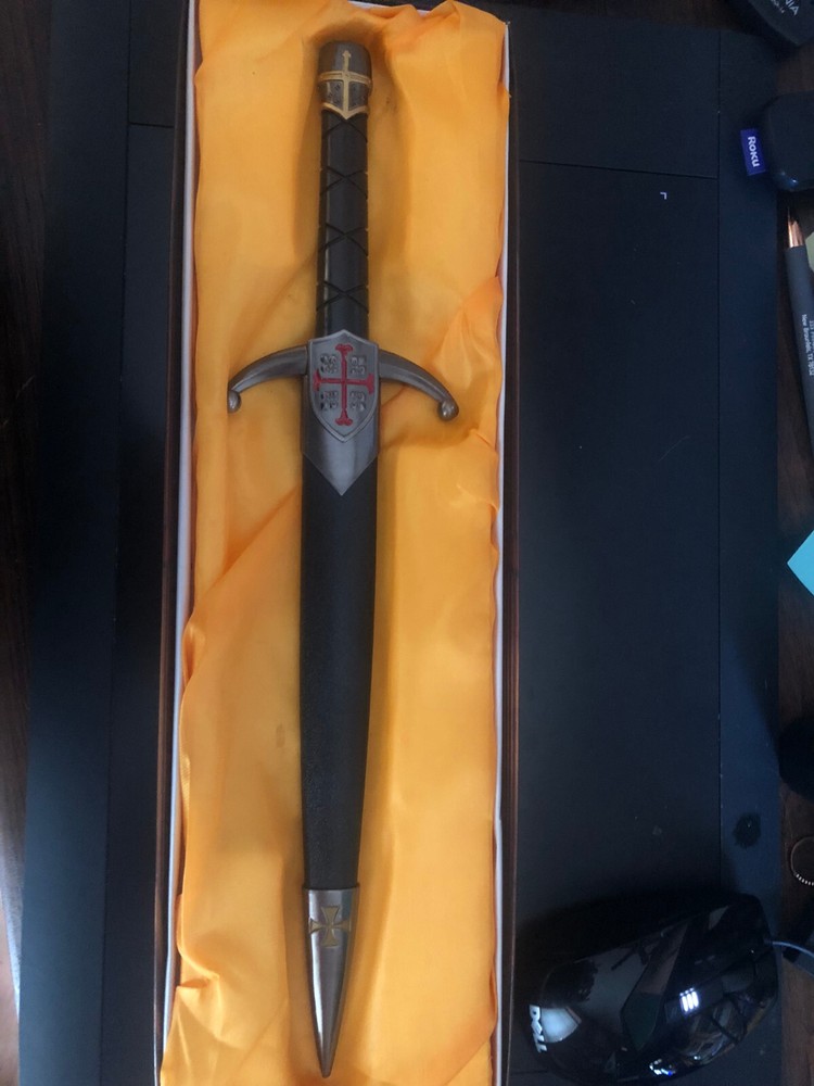Guard Crusader Dagger, New in Box, Decorative Dagger, Black Handle