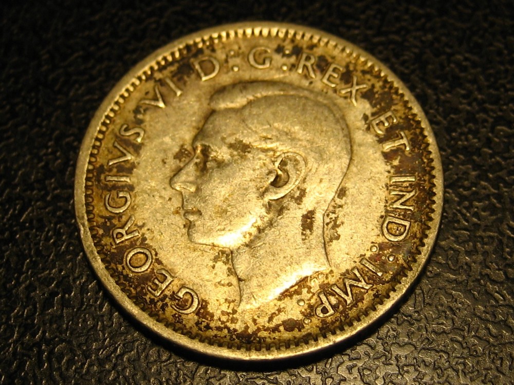 1947 Maple Leaf Canadian Dime