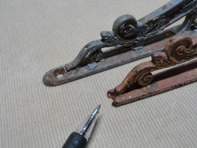 Victorian Cast Iron Shelf Brackets Same Pattern Different Size Original 'D'