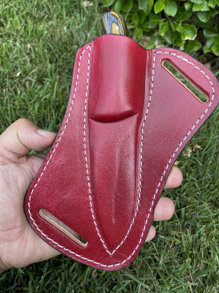Custom leather sheath for fixed blade knife