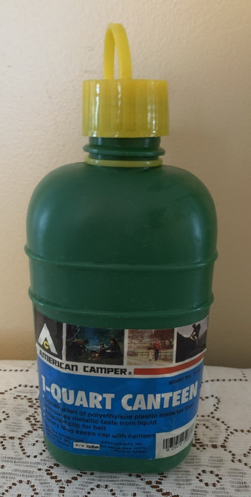 Vintage 1 Quart Green Canteen