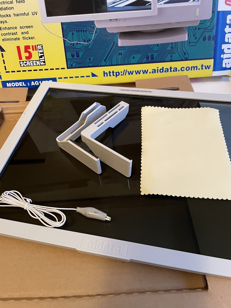 Easy Eyes Optical Screen Filter For PC Computer Monitor glare Static UV Rays