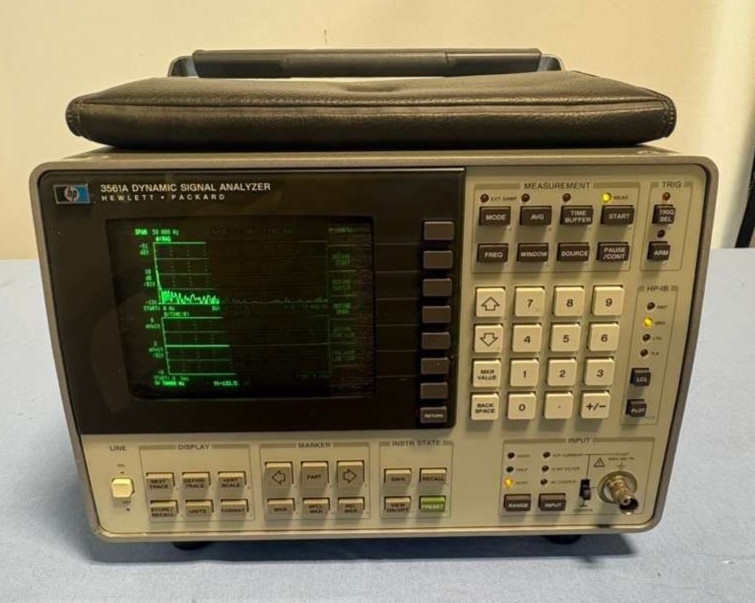 HP Hewlett Packard Dynamic Signal Analyzer Model 3561A