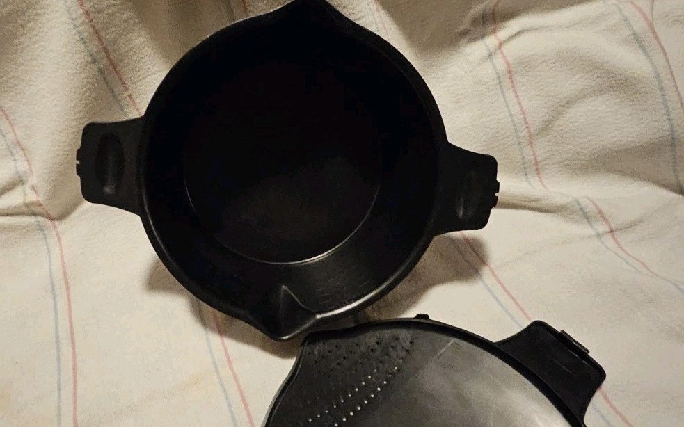 The Pampered Chef Rice Cooker