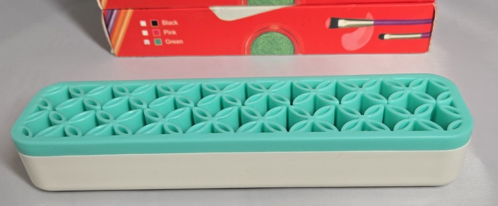 Silicone Turquoise Makeup Organizer