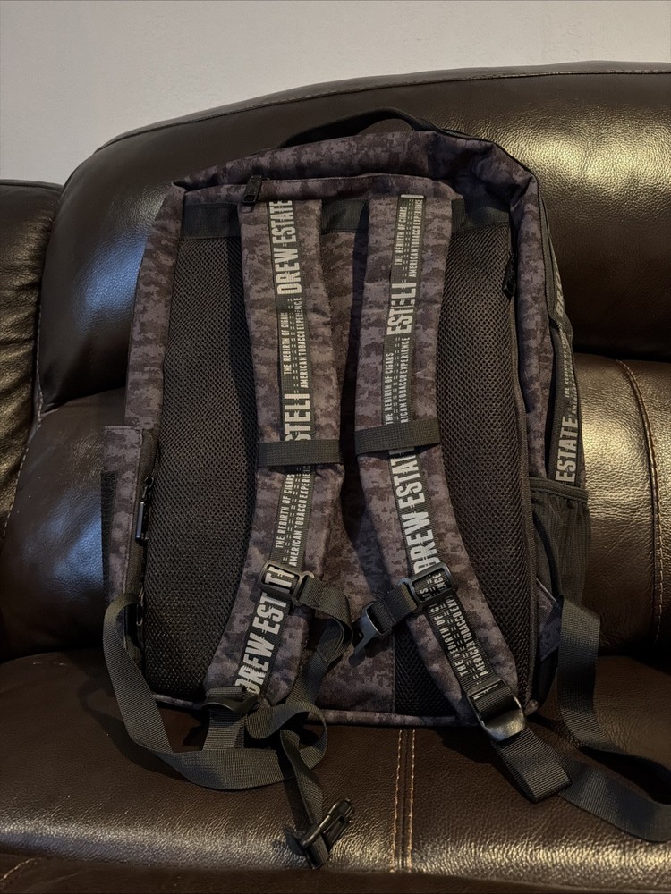 Drew Estate Barn Smoker Backpack.