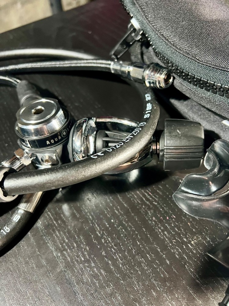 Aqual Lung Mikron w/ HOG Octo Regulators