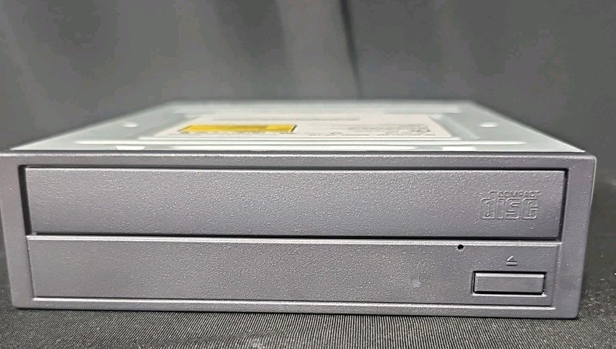 Samsung CD-Master 48E Model SC-148 48X Internal CD-ROM Drive BLACK