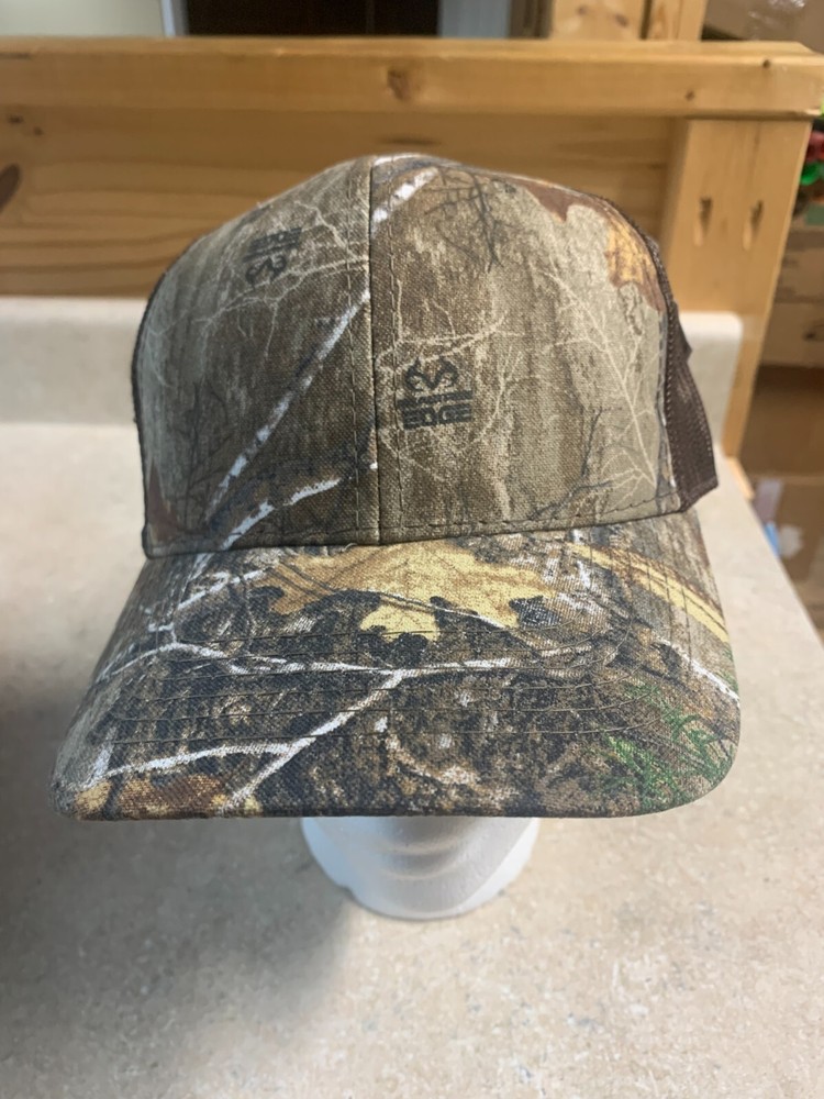Realtree Edge Camo Cap Mesh Panel Hunting Hat / Adjustable Closure / OSFM