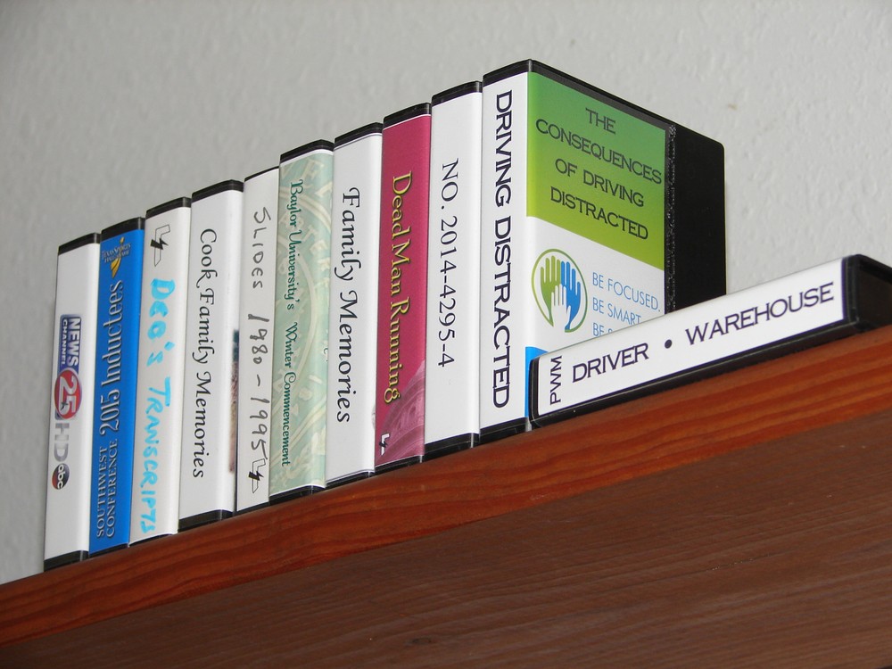 Thumb / Flash / Jump / USB drive case (red 4-pack)