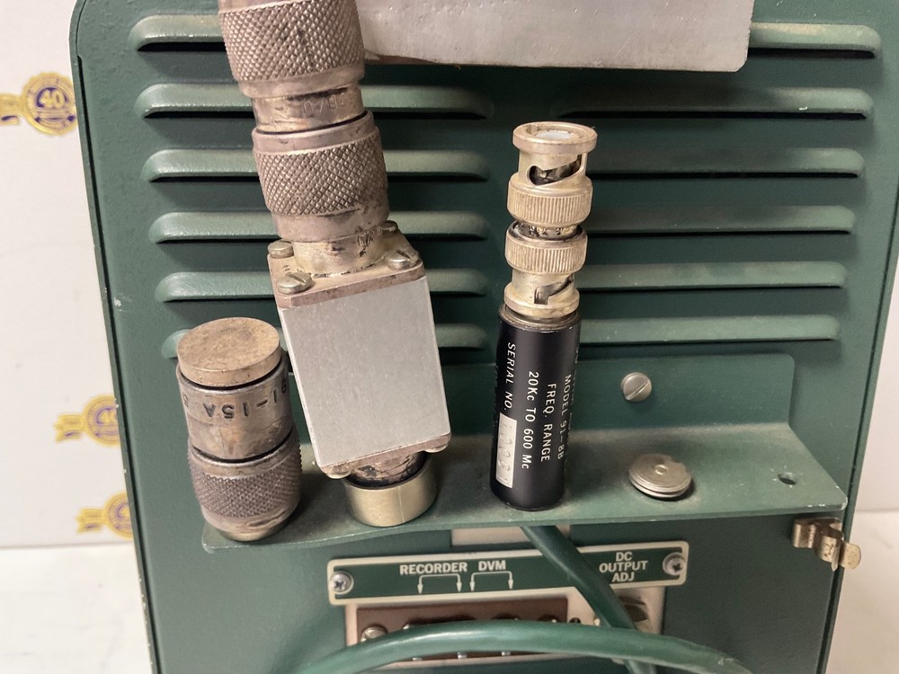 Boonton Electronics model 91H Sensitive RF Voltmeter 50 OHM Adapter connectors