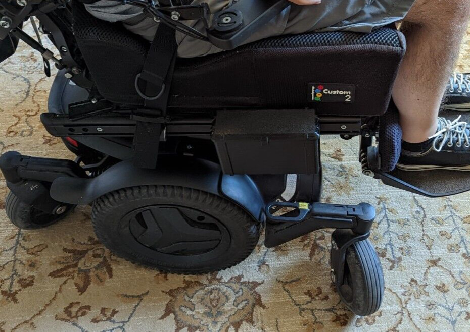 Quantum Storage/Accessory Box Track Mounted