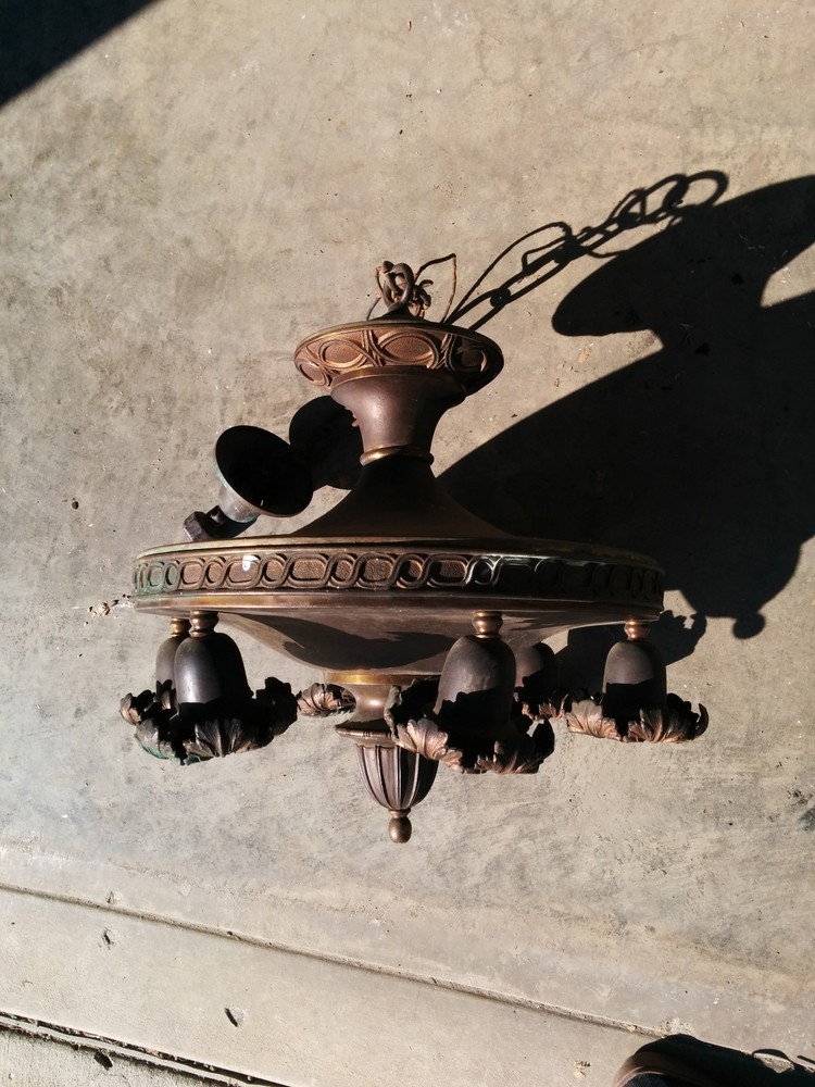 6 socket chandelier heavy super nice (LT 413)