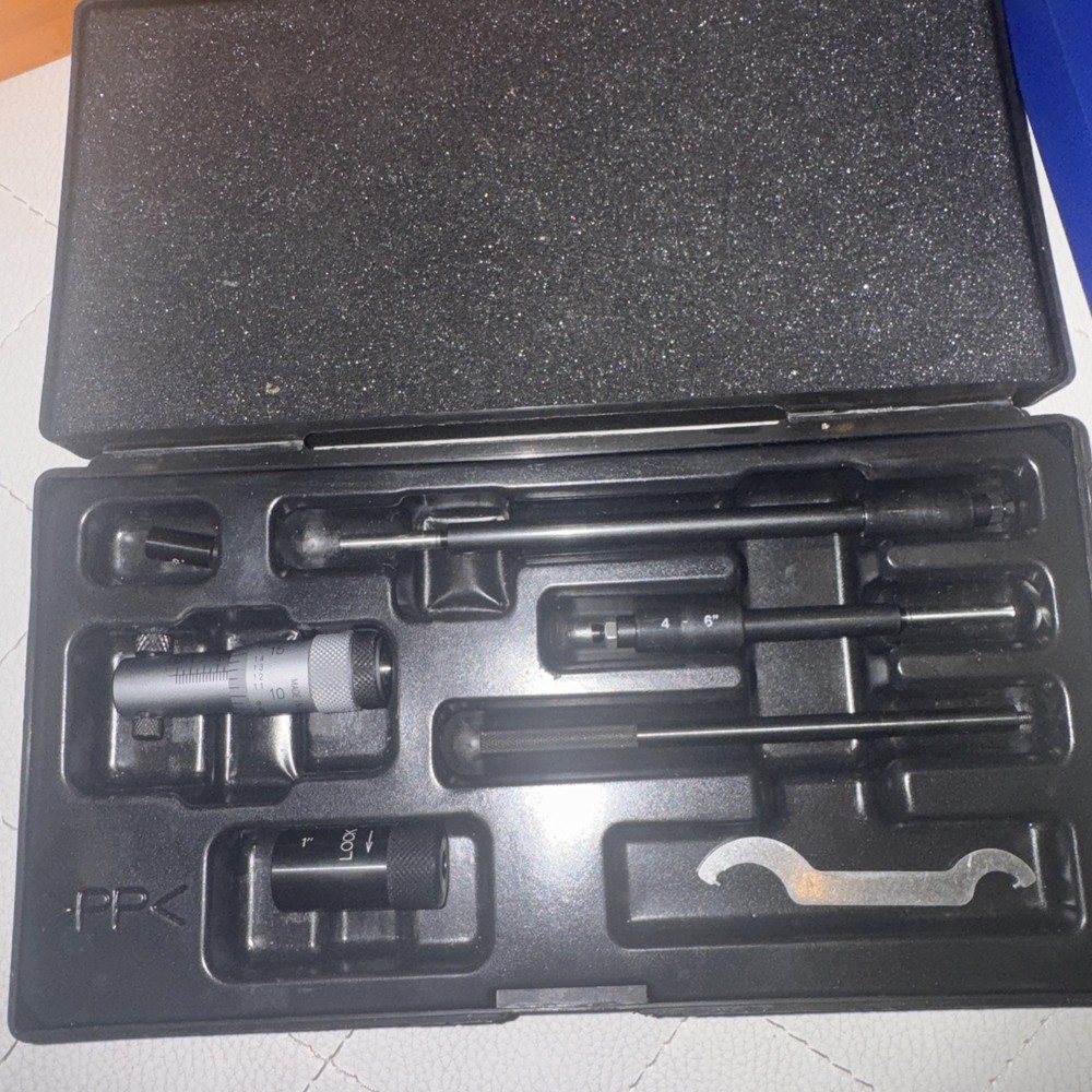 Mitutoyo Inside Micrometer, 0.01mm Resolution, 50-200mm Range +Free Ship