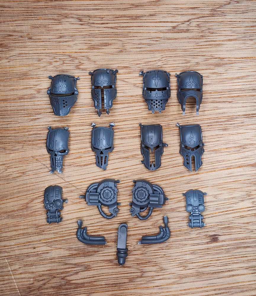 Warhammer 40k Imperial Knight Head Bits