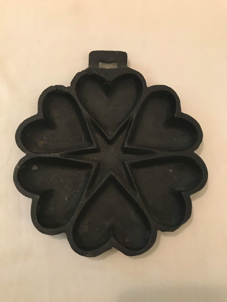 Hearts and Star Cast Iron Cornbread/Cookie Pan