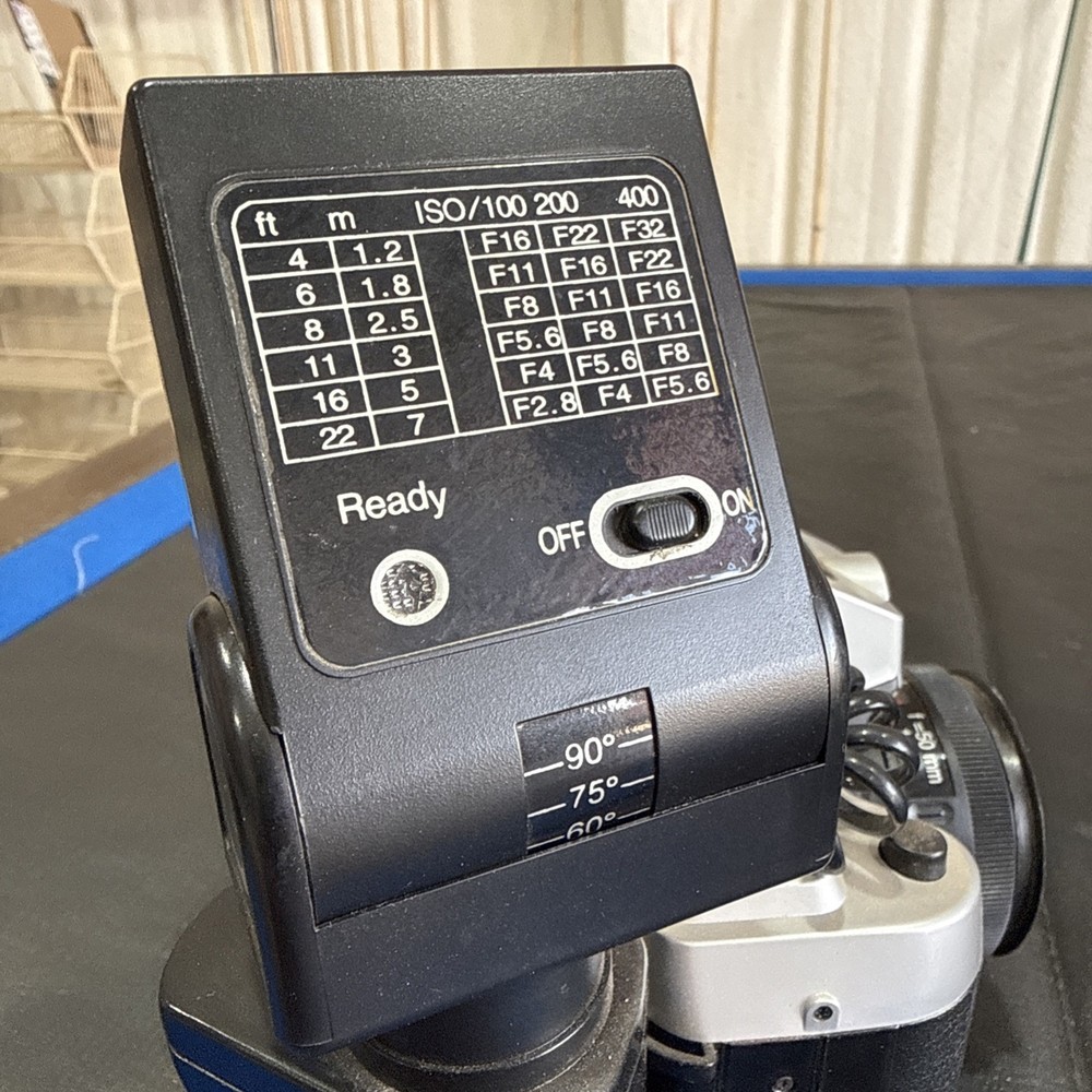 Matsui 35mm Film Camera With External Adjustable Flash