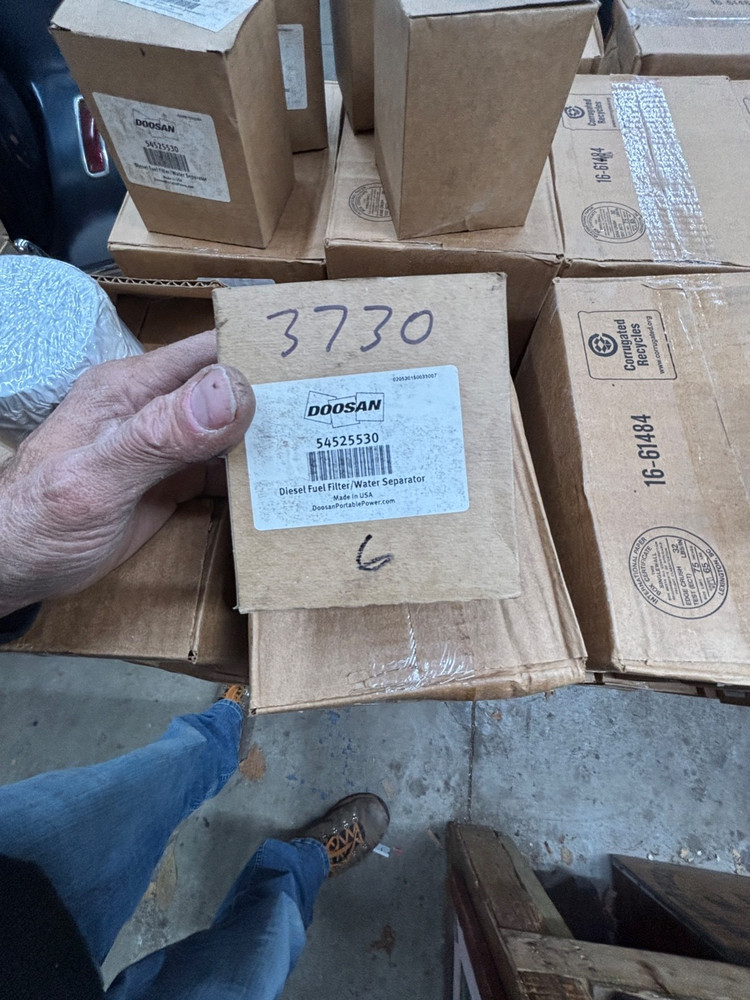 DOOSAN 54525530     SAME AS WIX 33730  BK