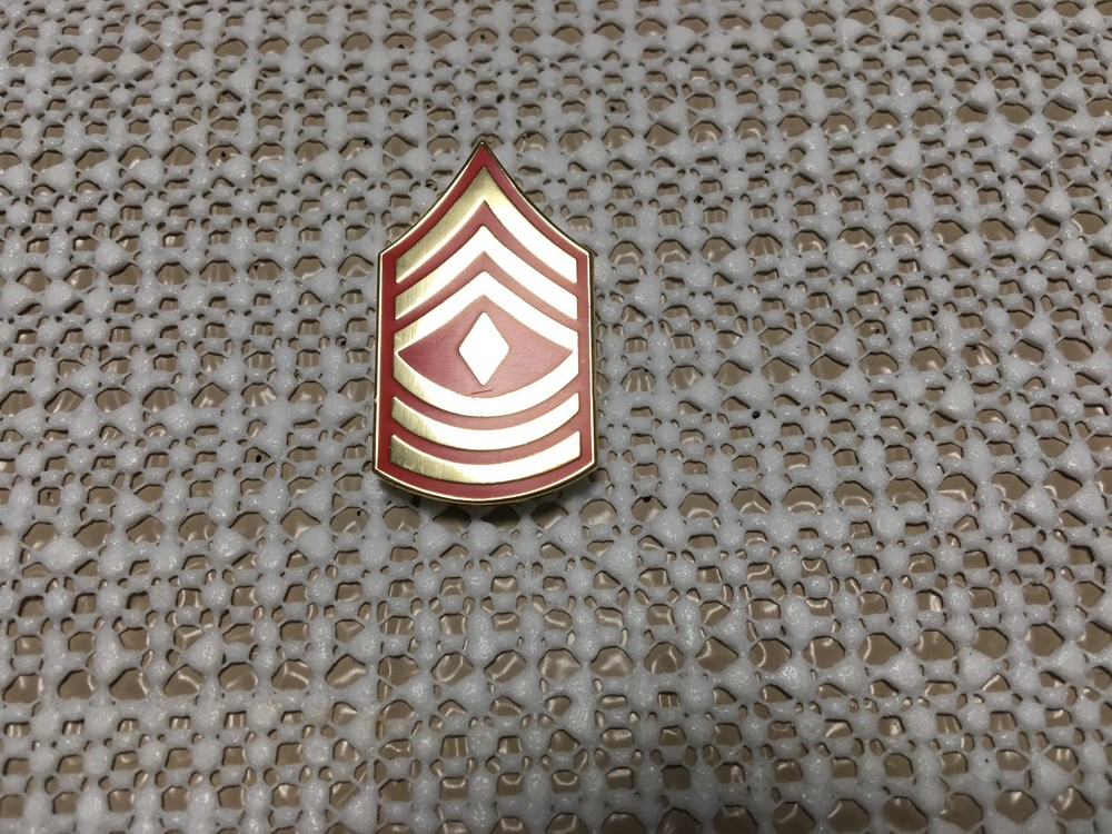 USMC E-8 FIRST SERGEANT RANK HAT PIN