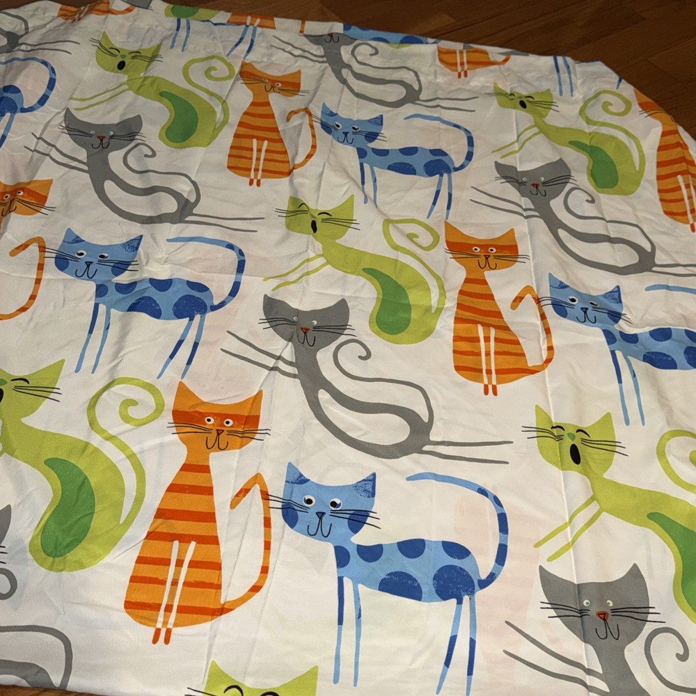 Kids Learning Linens Smarty’s Cat Bedding. 1 Pillow Case & (2) 50” X 84” Sheet
