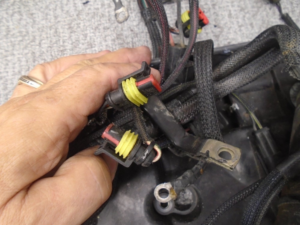 OEM BASE & ENGINE WIRE HARNESS 0586891 EVINRUDE ETEC E-TEC 2007-2009 115HP