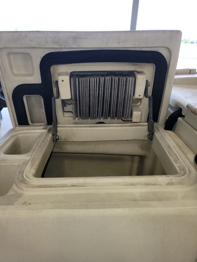 Tenant 7300 floor machine