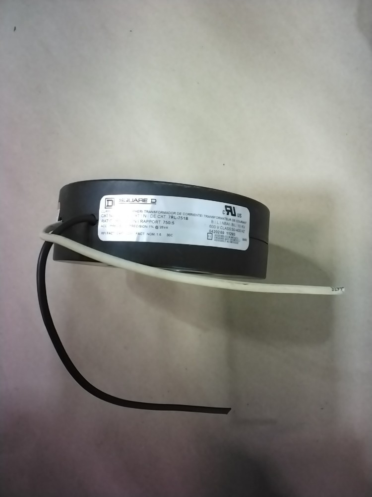 Square D Current Transformer 7RL-751B Ratio 750:5