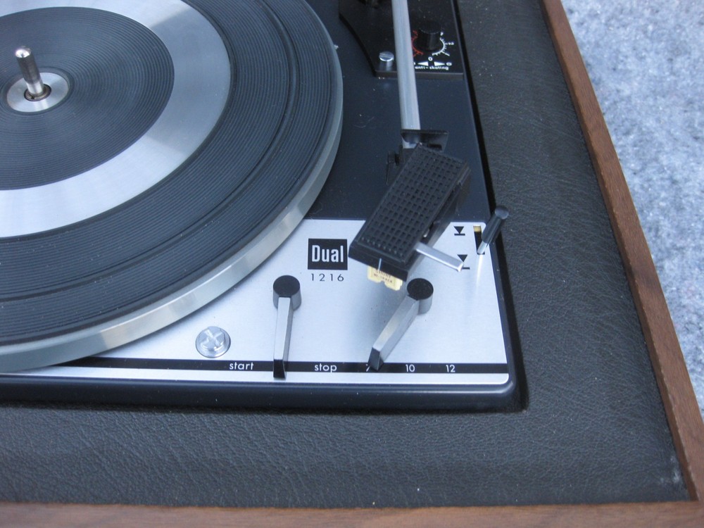 Sylvania Made By Dual 1216 Automatic Stereo Turntable Record Player - TESTED