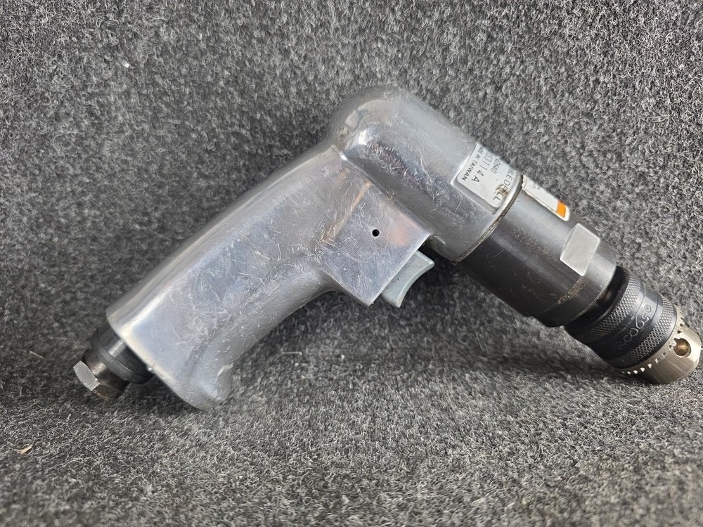 Mac Tools 3/8" Reversible Drill Model AD540 Air Drill Reversable Pneumatic