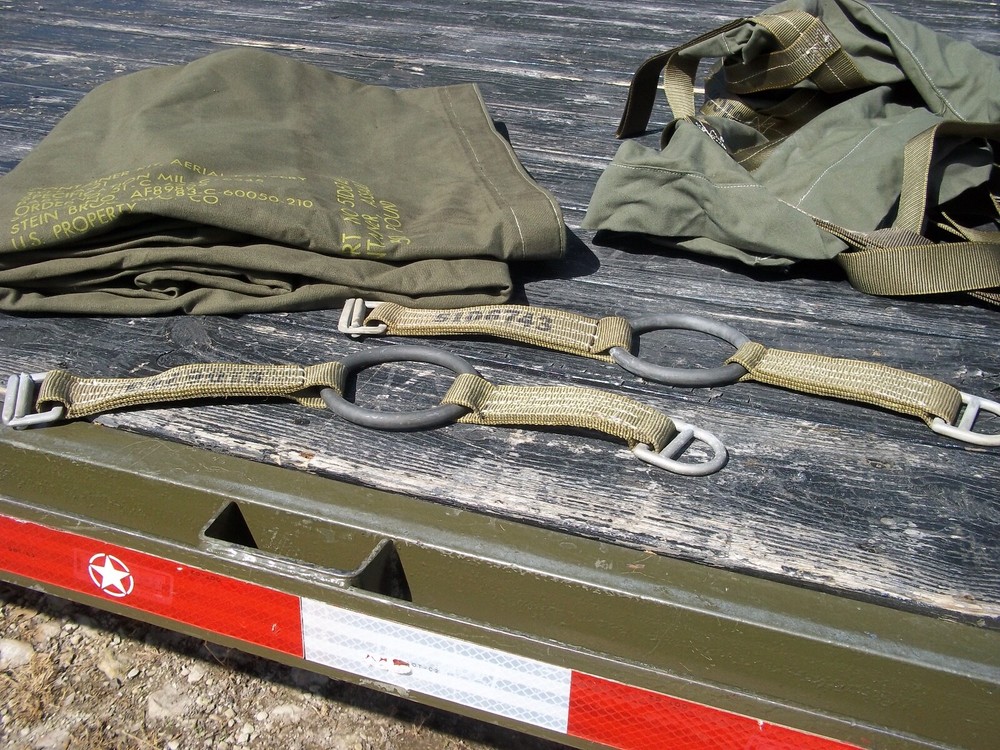 ONE..MILITARY SURPLUS A-21 CARGO BAG PARACHUTE AERIAL SLING D-RING STRAP US ARMY
