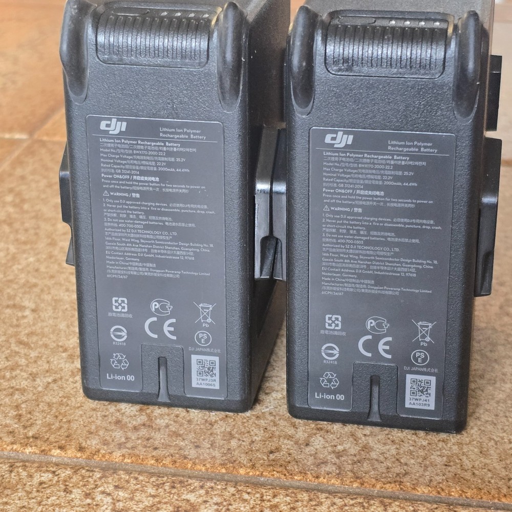 DJI FPV Fly More Kit Includes 2 Smart Batteries and Charging Hub