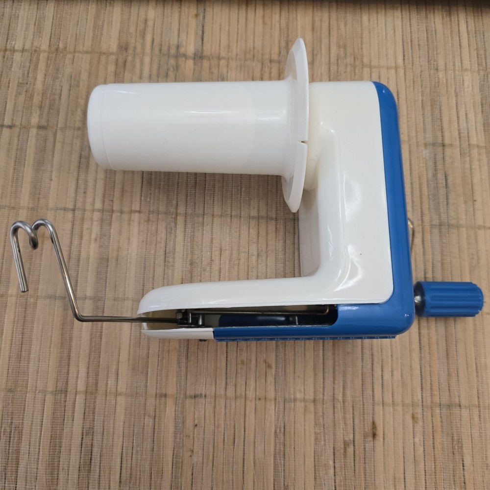 YARN SPINNER TARN BALL WINDER