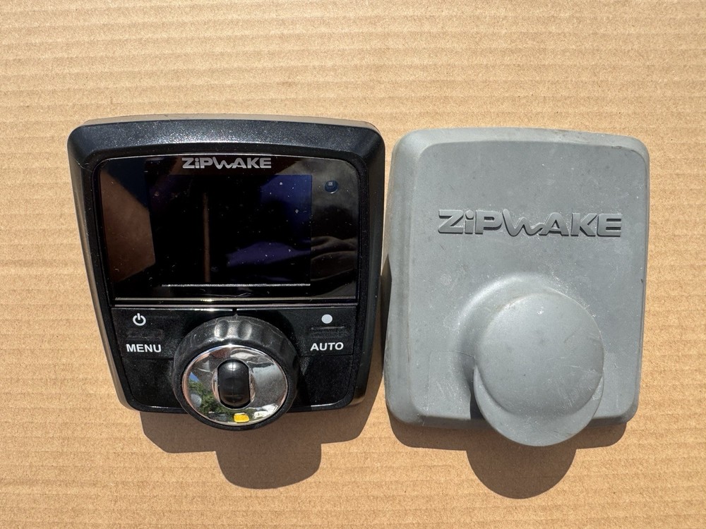 Zipwake Trim Tab Controller