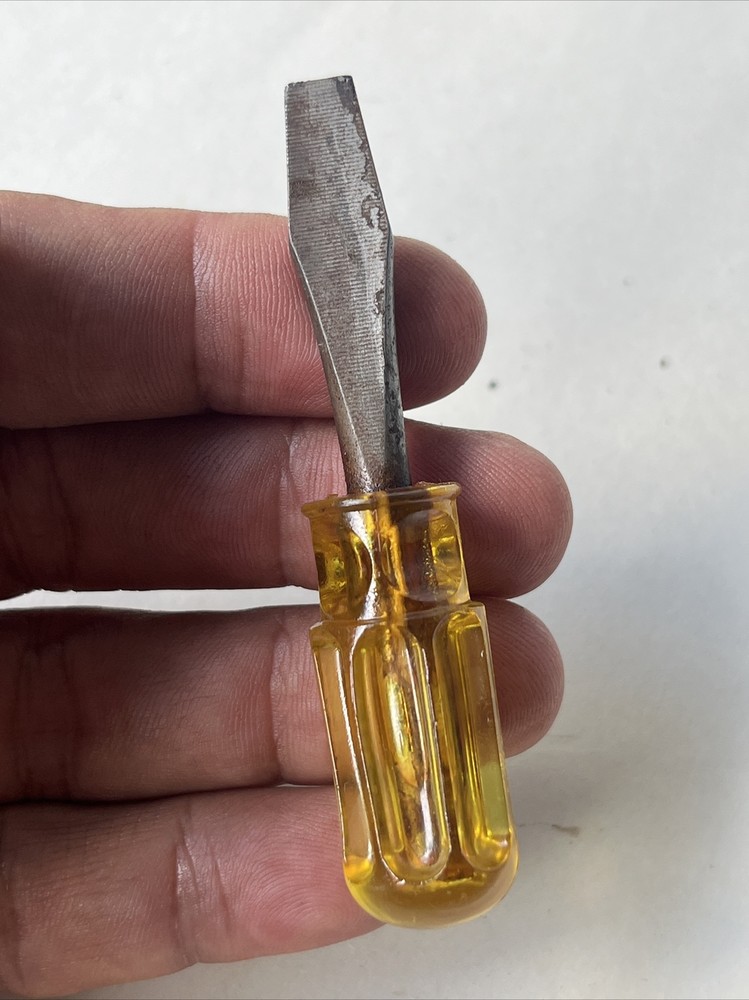 VINTAGE STUBBY SLOTTED SCREWDRIVER YELLOW CLEAR HANDLE (t20)