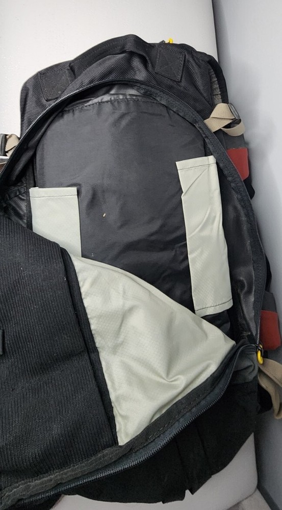 Camelbak Snobound Hydration Backpack 100 Ounce 3 Liter Bladder