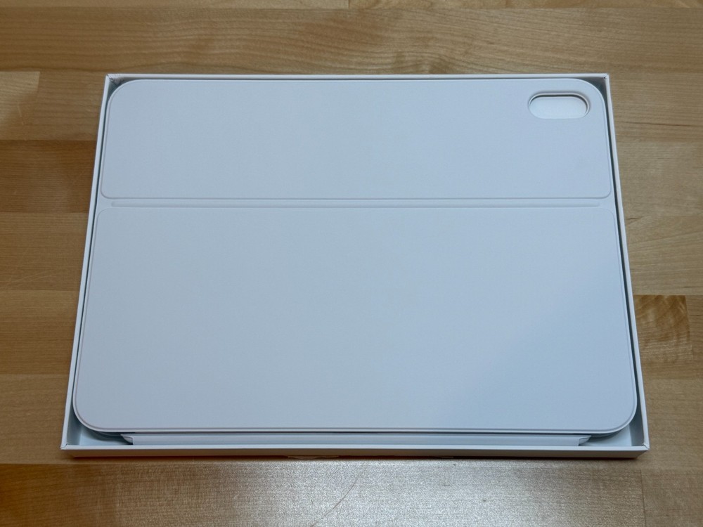 Apple Magic Keyboard Folio for 10th Gen iPad White MQDP3LL/A